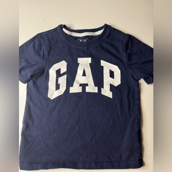 Lot of Boys Size 4 Tshirts. Brands include Hurley, Nike, Gap & Tommy Bahama. - Picture 4 of 6